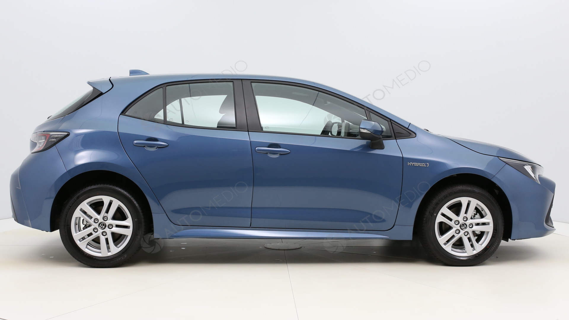 Toyota Nouvelle Corolla 5p Hybride 122ch Dynamic Bleu Denim Chez Auto