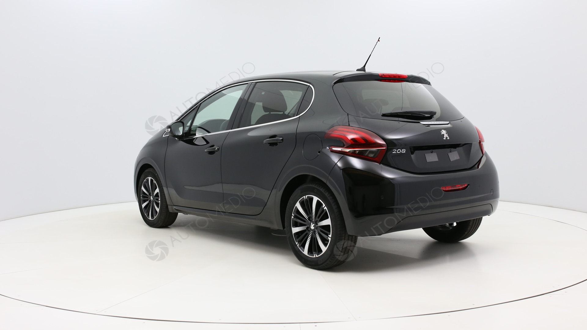 Peugeot 208 5P Essence 82ch ALLURE Noir Perla Nera chez Auto ...